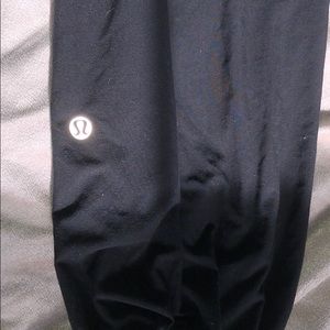 LULULEMON ATHLETICA pants!